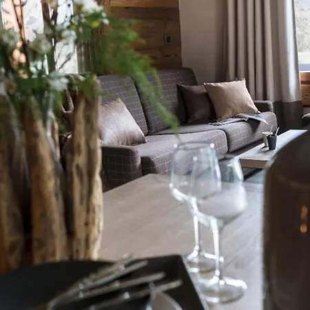 Mgm & Residences - Le Cristal De Jade Aparthotel 5*