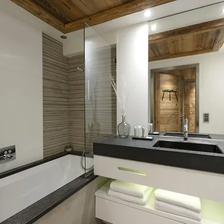 Mgm & Residences - Le Cristal De Jade Aparthotel