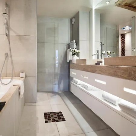 Aparthotel Mgm & Residences - Le Cristal De Jade 5*