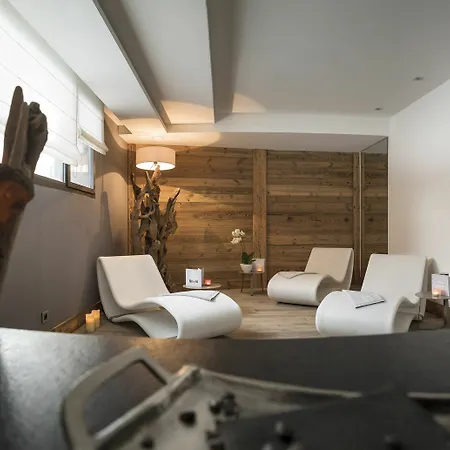 Mgm & Residences - Le Cristal De Jade Aparthotel